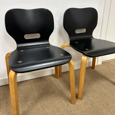 2 stk. Sorte Rabo Barnestole