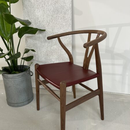 Y-stol Limited Edition I Valnød og rødt gedeskind 2019