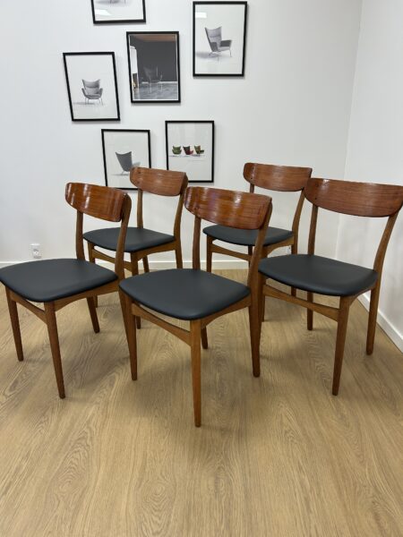 Spisestole med teak ryg og eg stel,- S. Larsen's Møbelfabrik