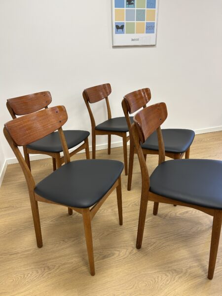 Spisestole med teak ryg og eg stel,- S. Larsen's Møbelfabrik - Image 4