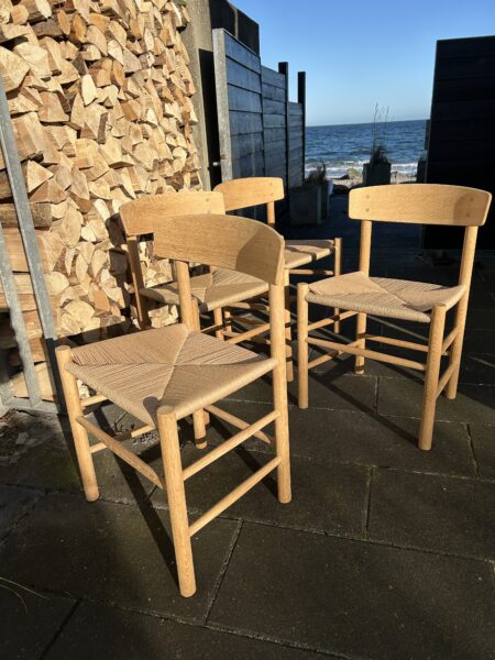 Folkestole J 39 i Eg, Designet af Børge Mogensen. - Image 13