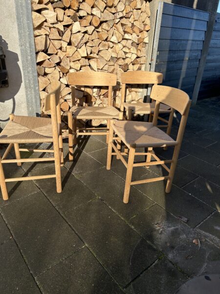 Folkestole J 39 i Eg, Designet af Børge Mogensen. - Image 12