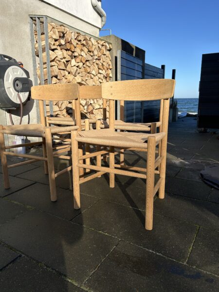Folkestole J 39 i Eg, Designet af Børge Mogensen. - Image 15