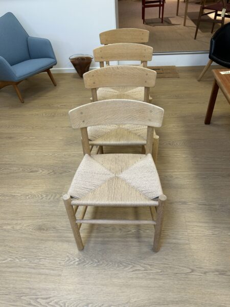 Folkestole J 39 i Eg, Designet af Børge Mogensen. - Image 7