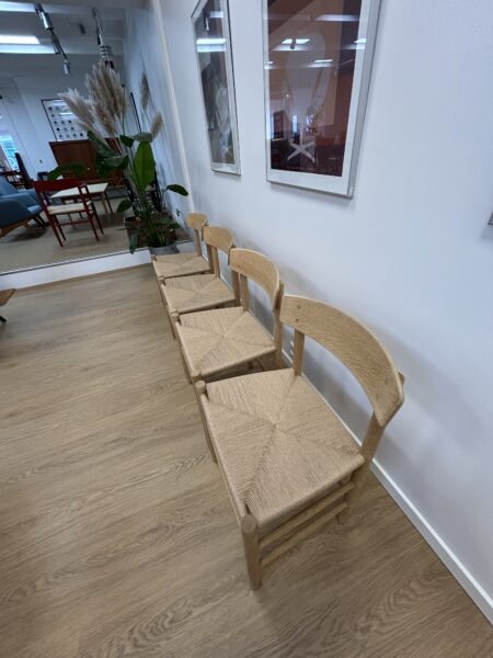Folkestole J 39 i Eg, Designet af Børge Mogensen. - Image 4