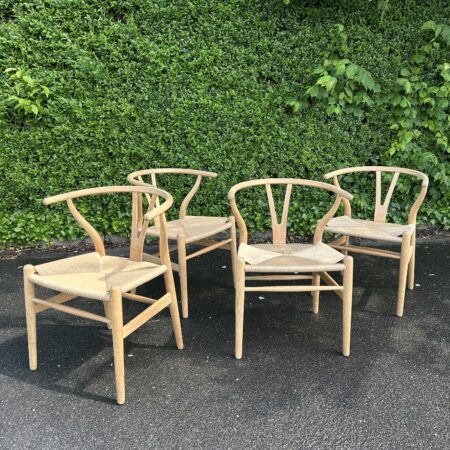 6 stk. Y-stole I Eg, Designet af Hans J. Wegner