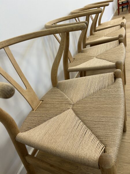 6 stk. Y-stole I Eg, Designet af Hans J. Wegner - Image 6