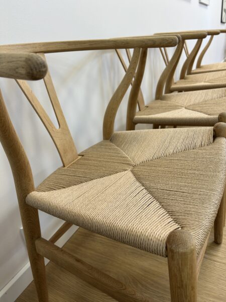 6 stk. Y-stole I Eg, Designet af Hans J. Wegner - Image 5