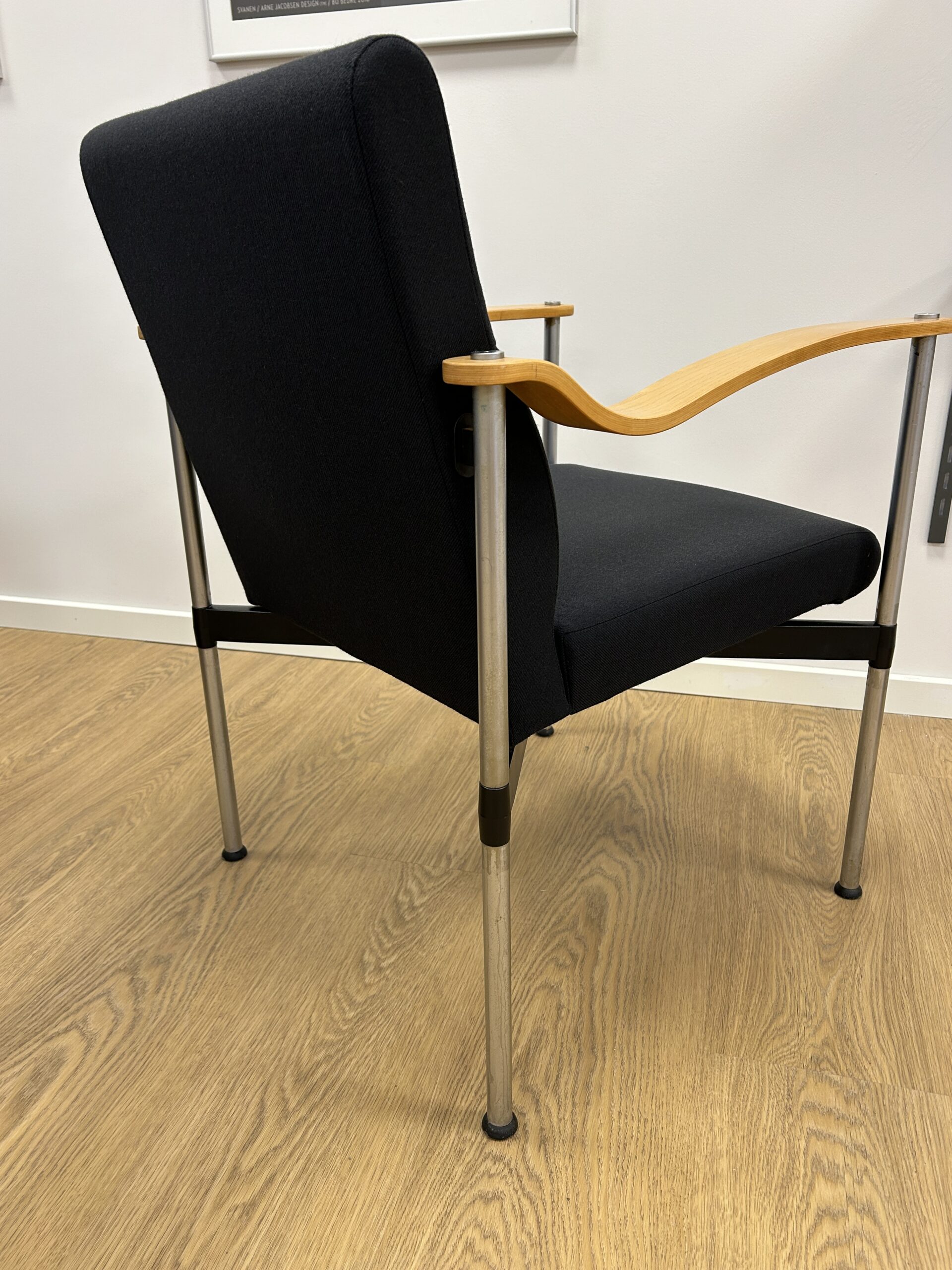 Retro Crome Cross Armstol – Komfort og Stil til Dit Hjem eller Kontor - Billede 6