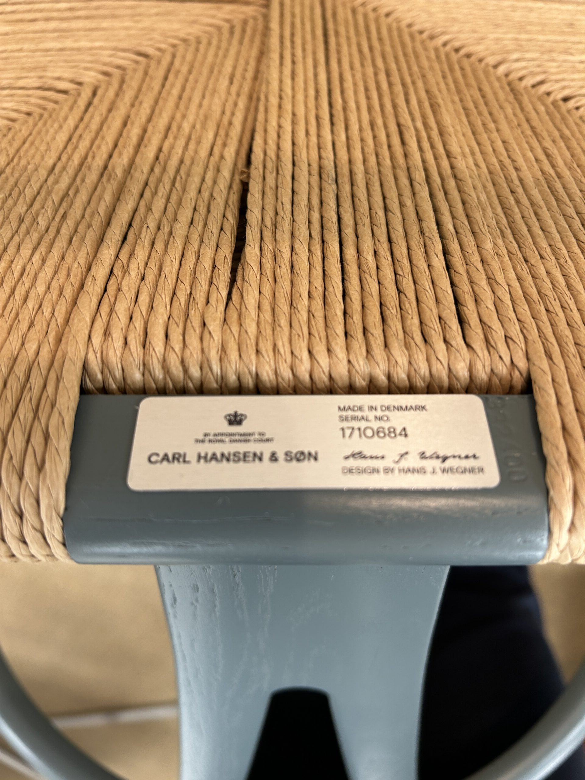 Y-stol pastelfarvet CH24, designet af Hans J. Wegner - Billede 2