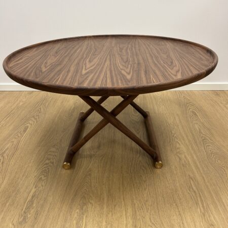 Sofabord - Ægypterbordet i olieret valnød ML10097– designet af Mogens Lassen