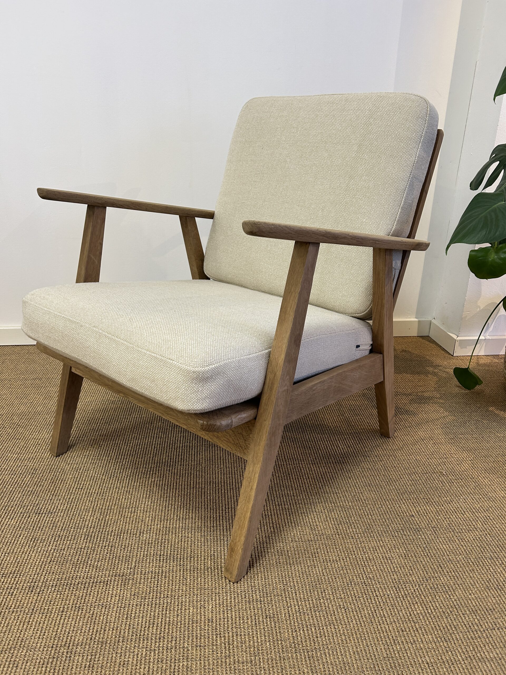 Lænestol i massiv Eg med Sandfarvet Hallingdal Uld. - Billede 3