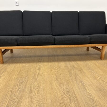 Hans J. Wegner 4-personers sofa GE236/4